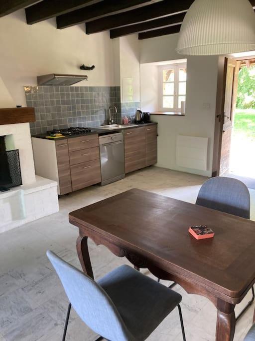 Vakantiehuis La Poire, Op Landgoed Aan De Dordogne Prudhomat Exterior foto